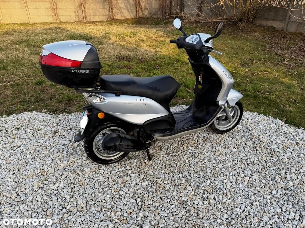 Piaggio FLY - 2
