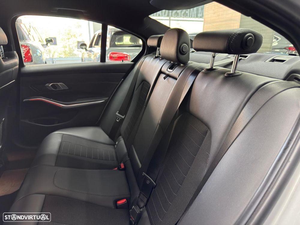 BMW 318 d Line Sport Auto - 47