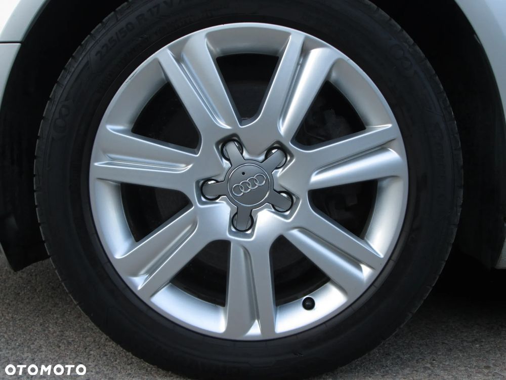 Audi A4 Avant 2.0 TDI DPF clean diesel Ambition - 14