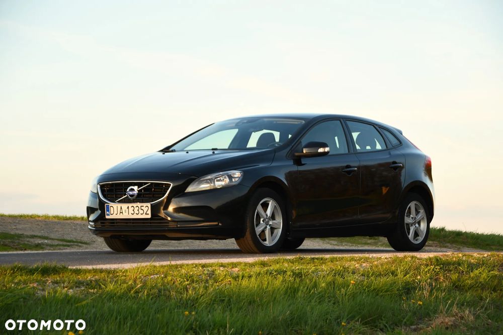 Volvo V40 D4 Momentum - 12