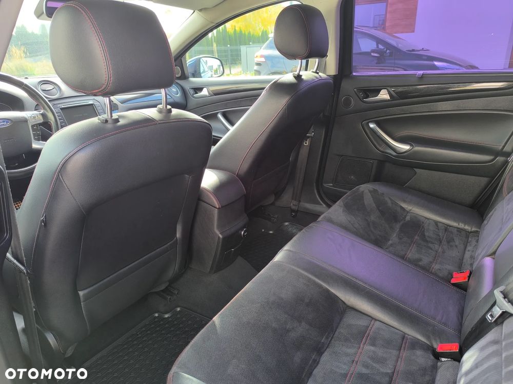 Ford Mondeo 2.0 EcoBoost Titanium S - 13