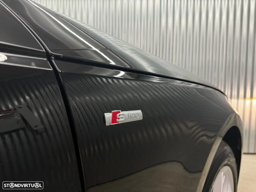 Audi A4 Avant 2.0 TDI S-line S tronic - 27