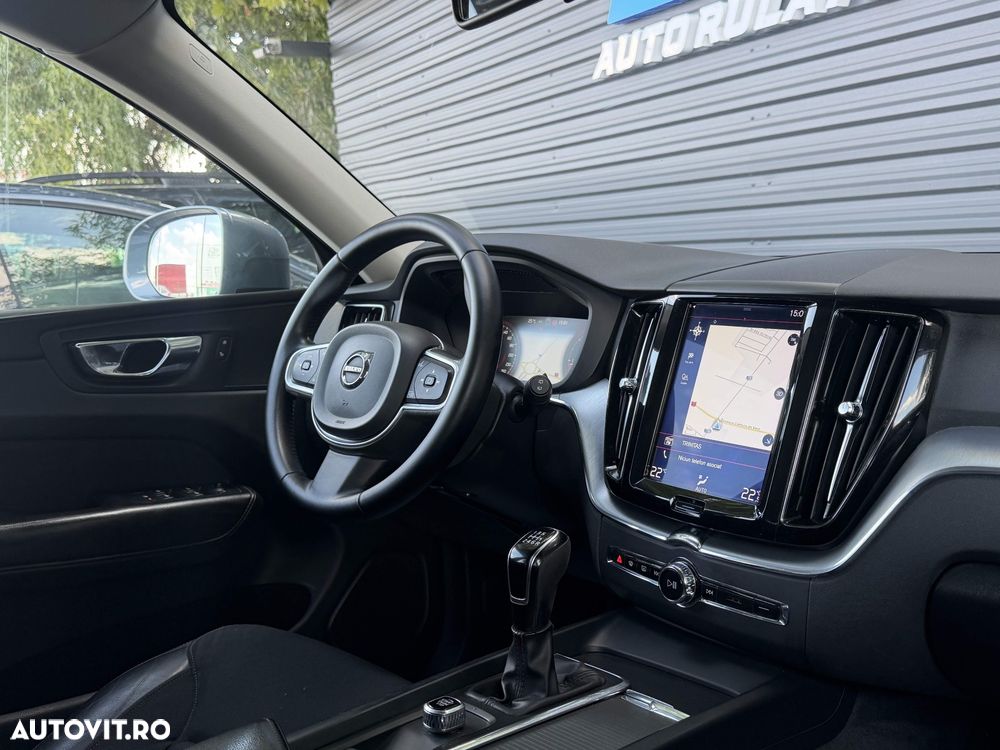 Volvo XC 60 D4 AWD Momentum Pro - 8