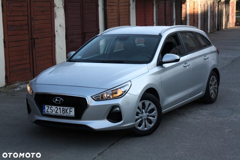 Hyundai i30 1.6 CRDi Premium - 1