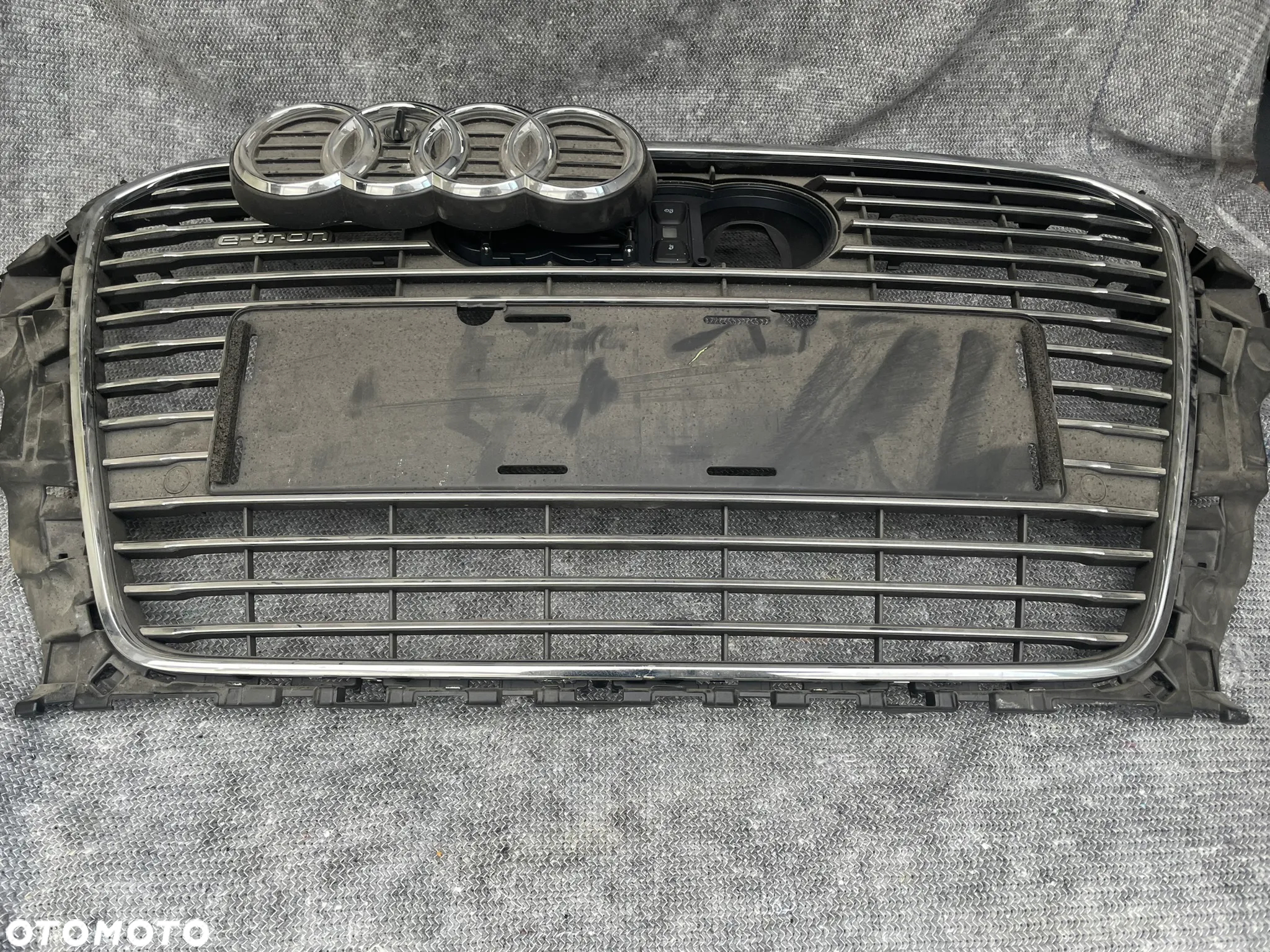 Audi A3 8V e-tron atrapa, grill - 4