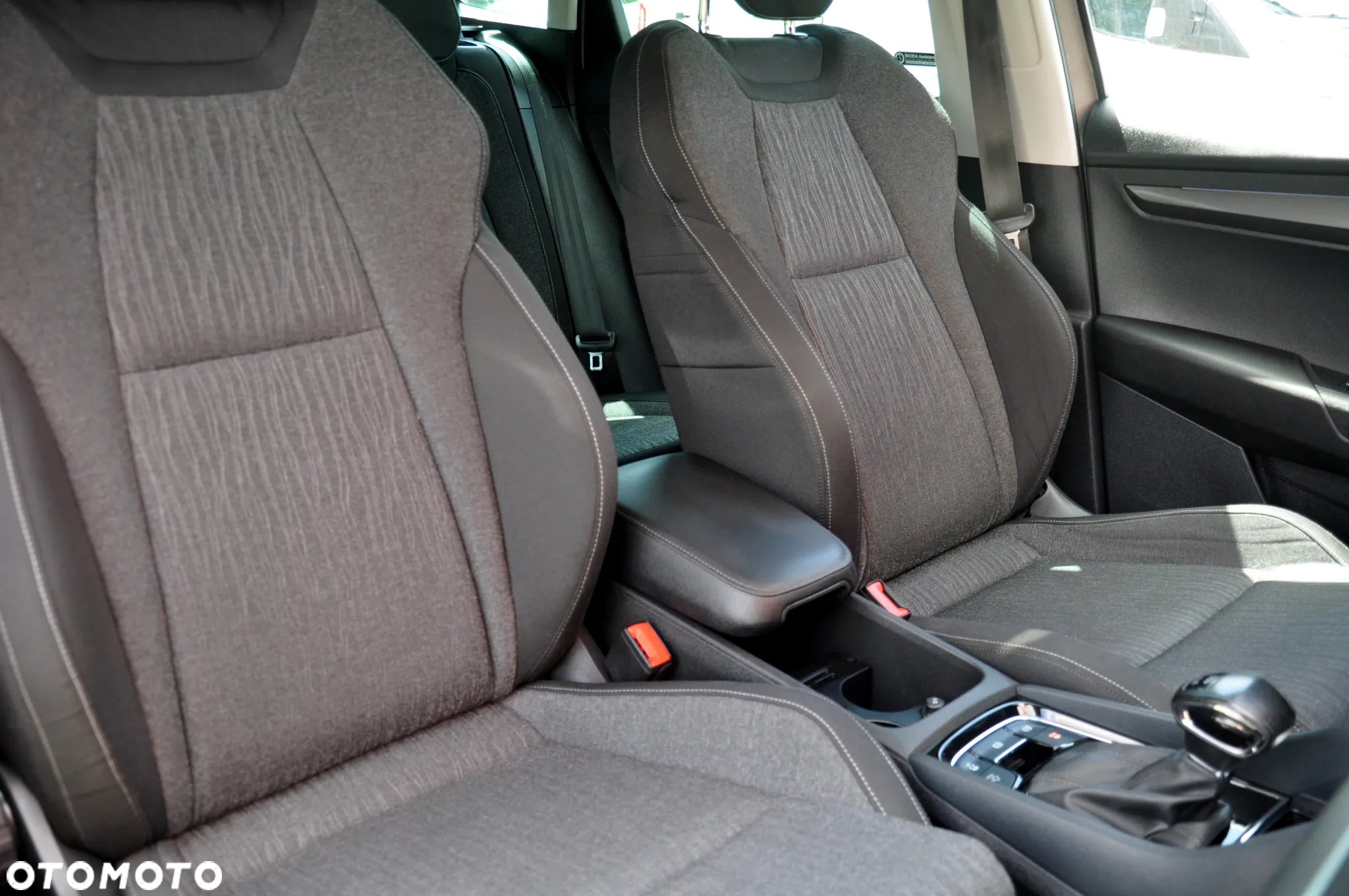 Skoda Karoq 2.0 TDI SCR 4x4 Style DSG - 35