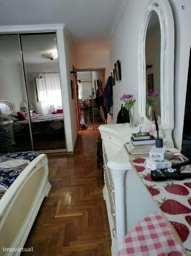 Quarto - localizado em Benfica Lisbon - Grande imagem: 3/12