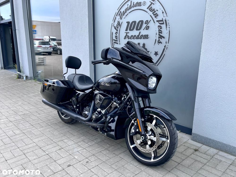 Harley-Davidson Touring Street Glide - 1