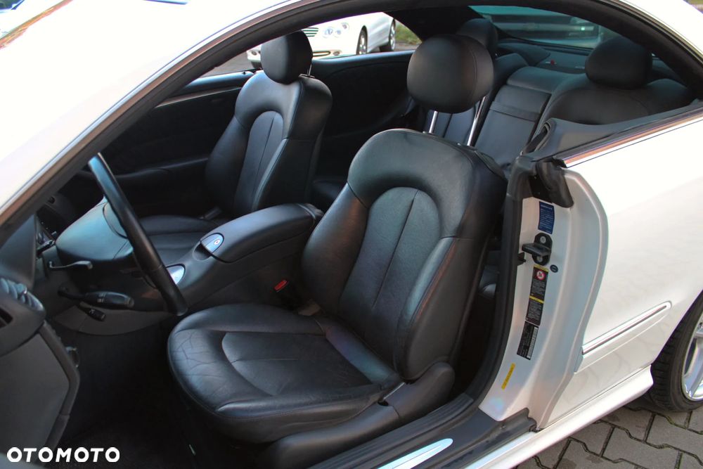 Mercedes-Benz CLK - 18