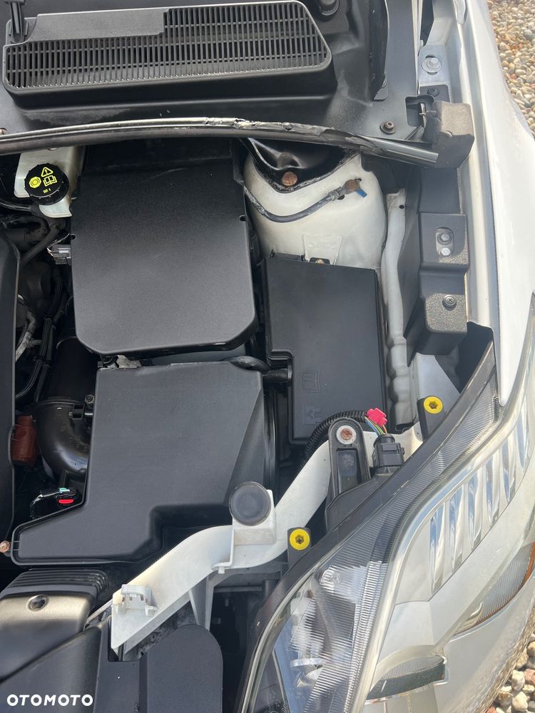 Ford Kuga - 30