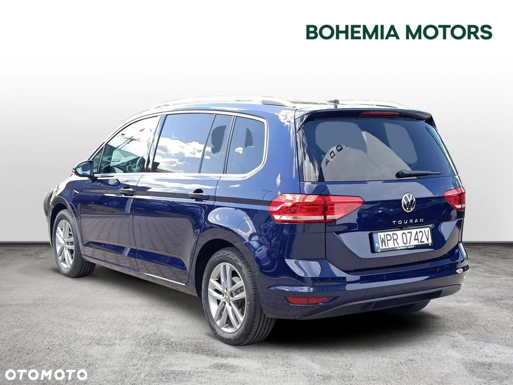 Volkswagen Touran - 4