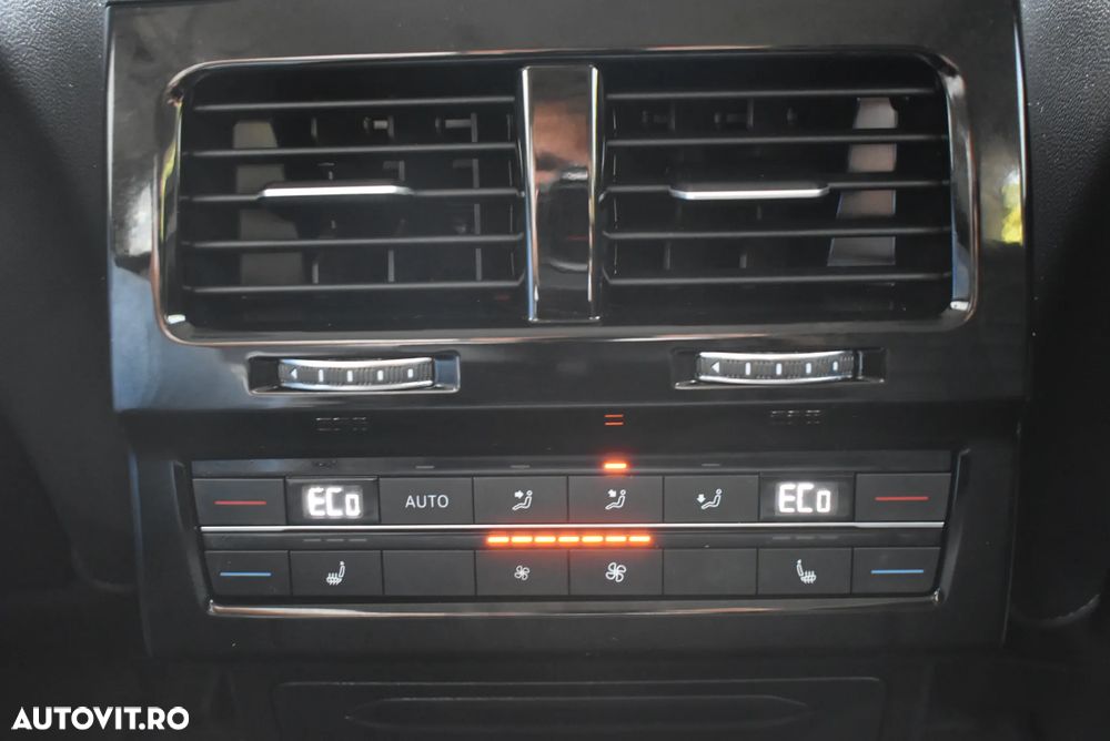 Volkswagen Touareg V6 TDI Elegance - 27