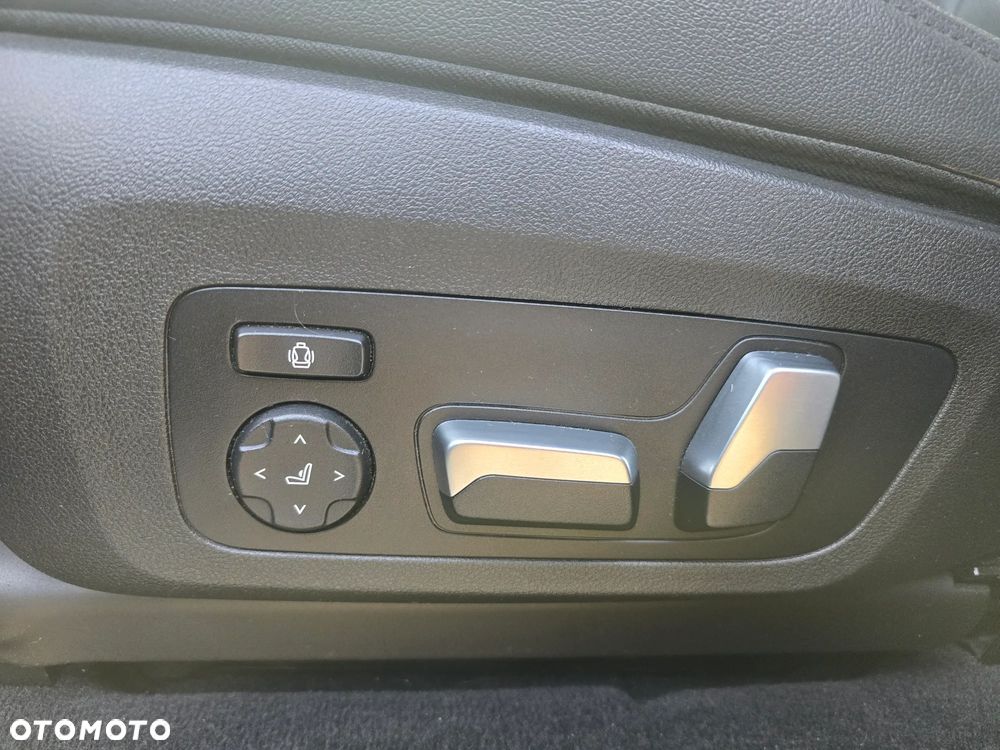 BMW X3 xDrive30i GPF Luxury Line - 29