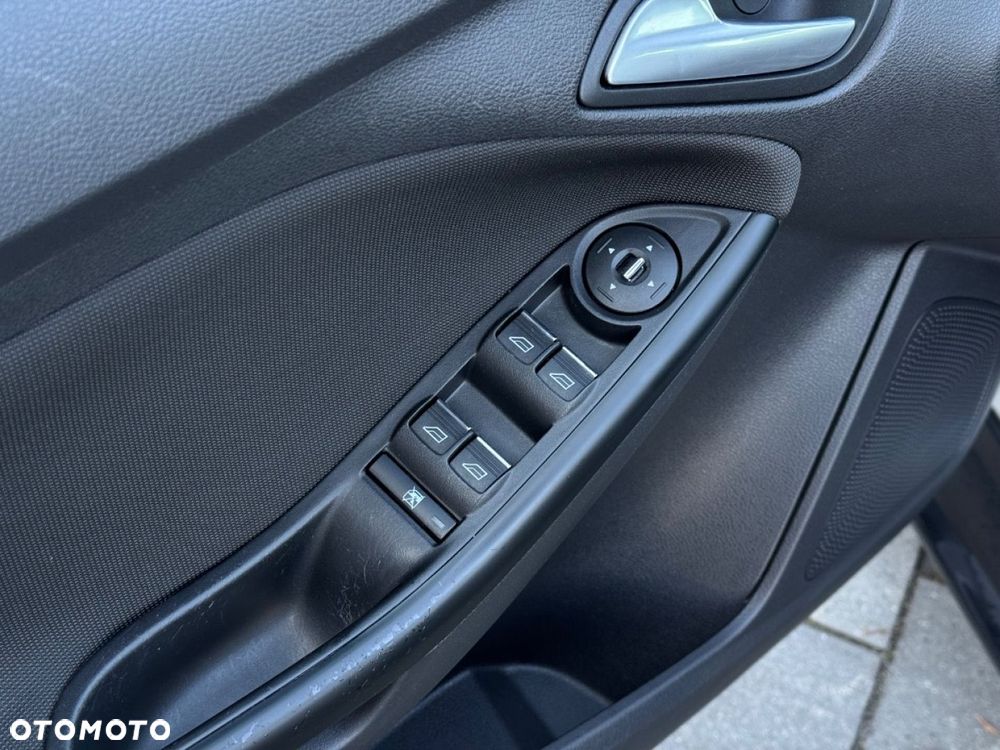 Ford Focus - 11