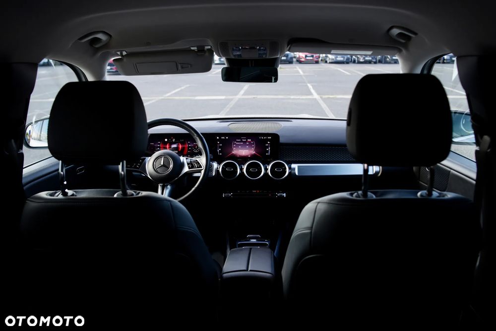 Mercedes-Benz GLB 200 7G-DCT - 12