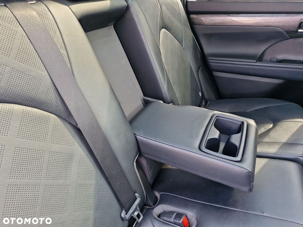 Toyota Highlander - 8