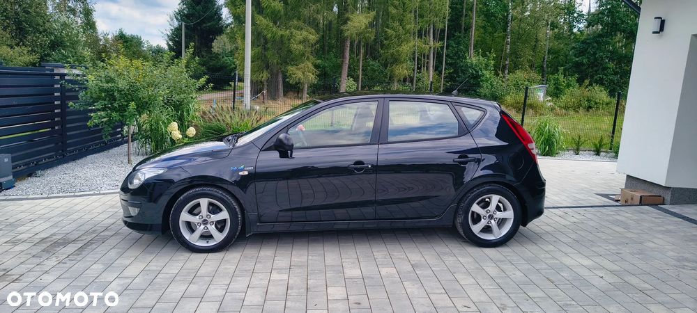 Hyundai i30 1.6 CRDi blue Classic - 4