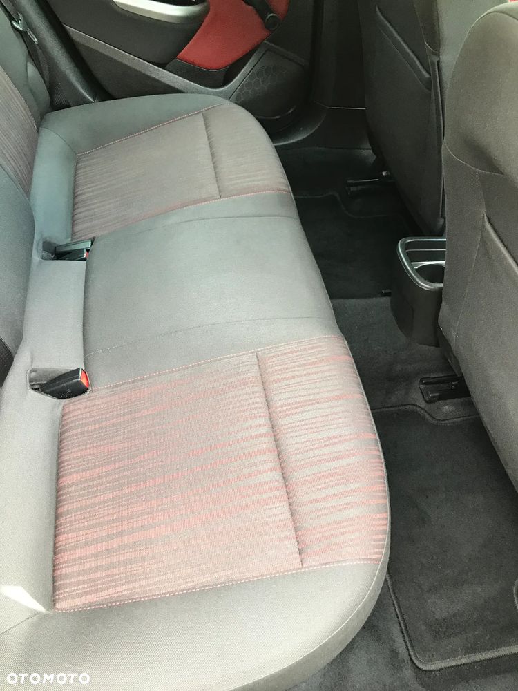 Opel Astra 1.4 Turbo Design Edition - 10