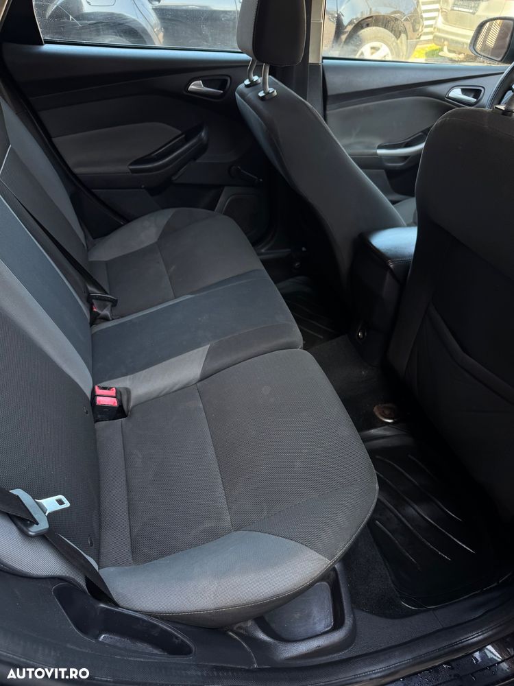 Ford Focus - 18