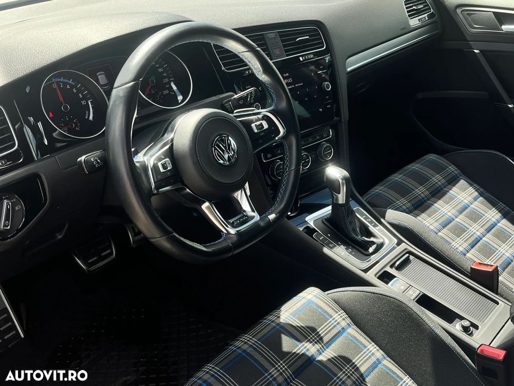 Volkswagen Golf 1.4 GTE Plug-In-Hybrid DSG - 12