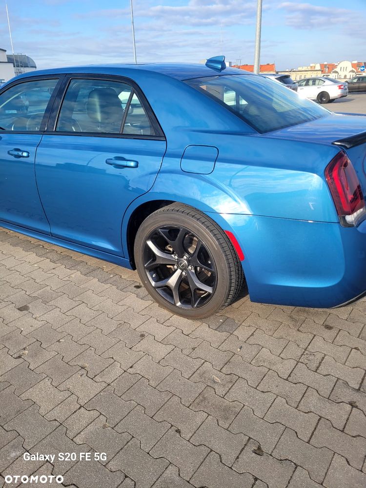 Chrysler 300 - 10