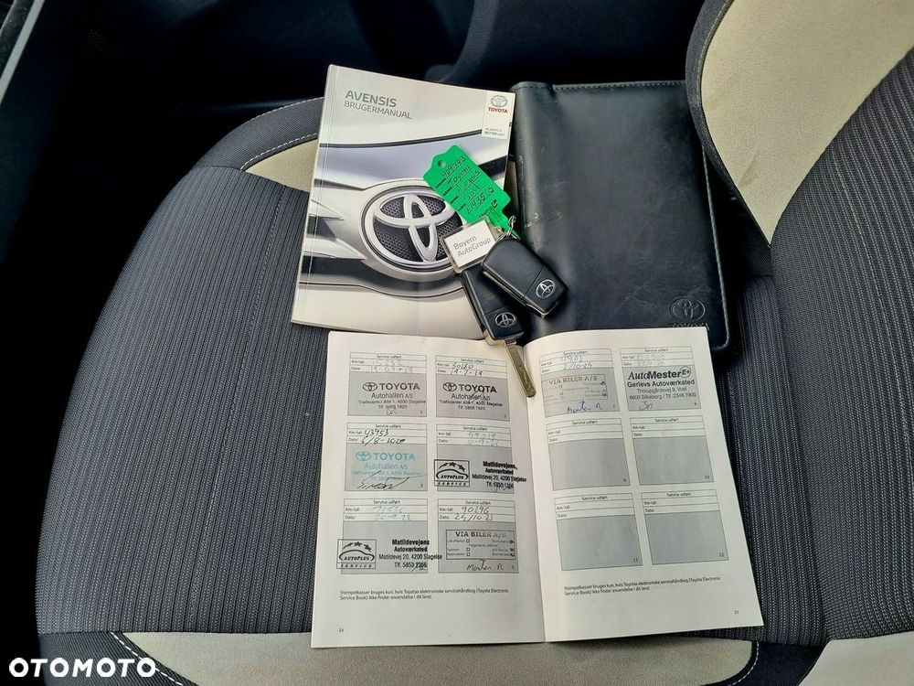 Toyota Avensis 1.8 Sol NAVI MS - 22