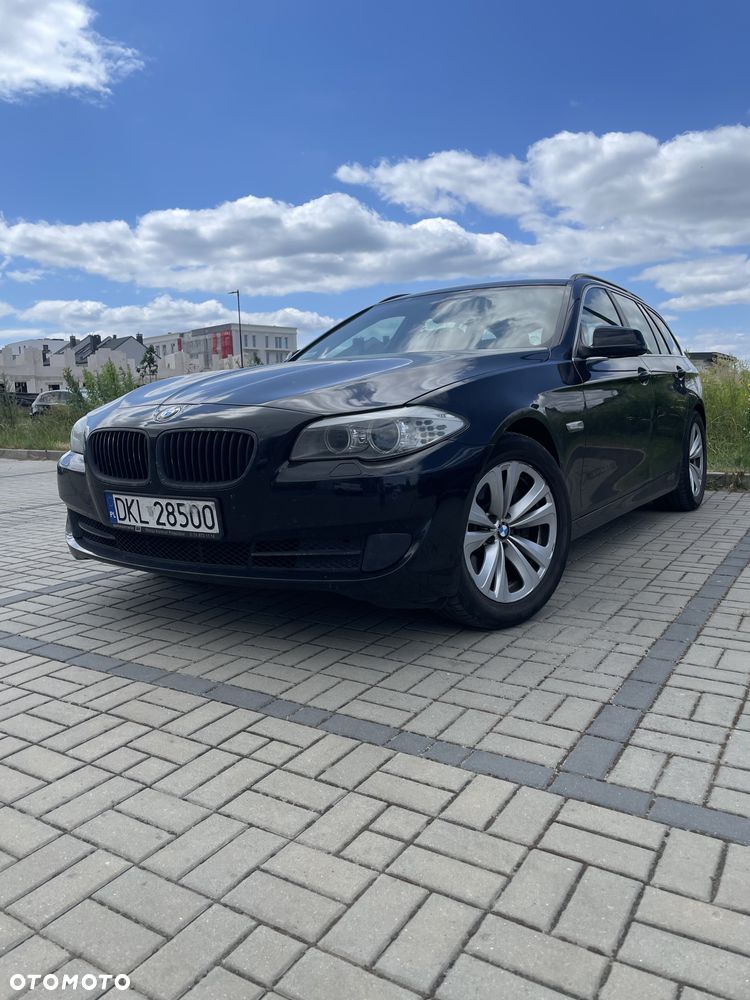 BMW Seria 5 525d - 1