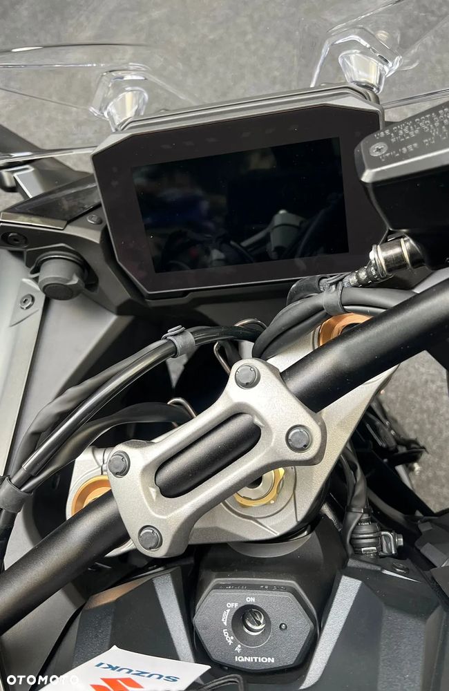 Suzuki GSX 1000 - 13