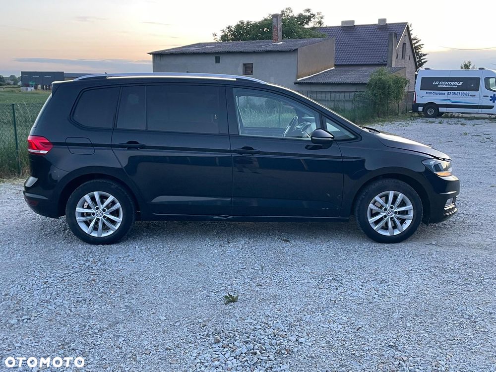Volkswagen Touran 1.6 TDI SCR BlueMotion Technology Comfortline - 2