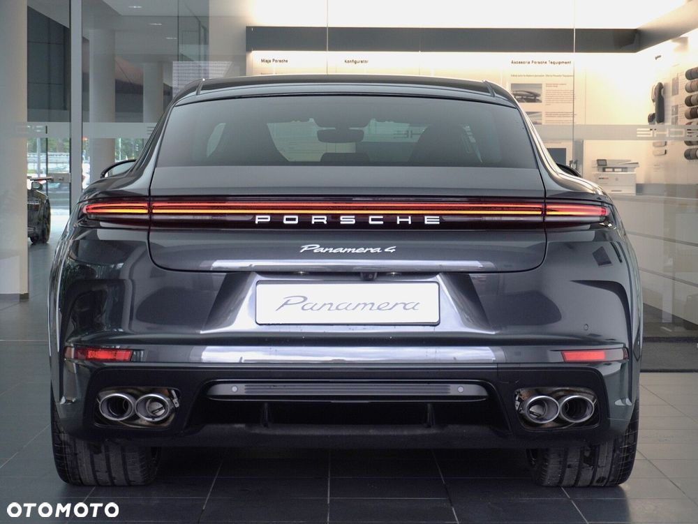 Porsche Panamera 4 - 17