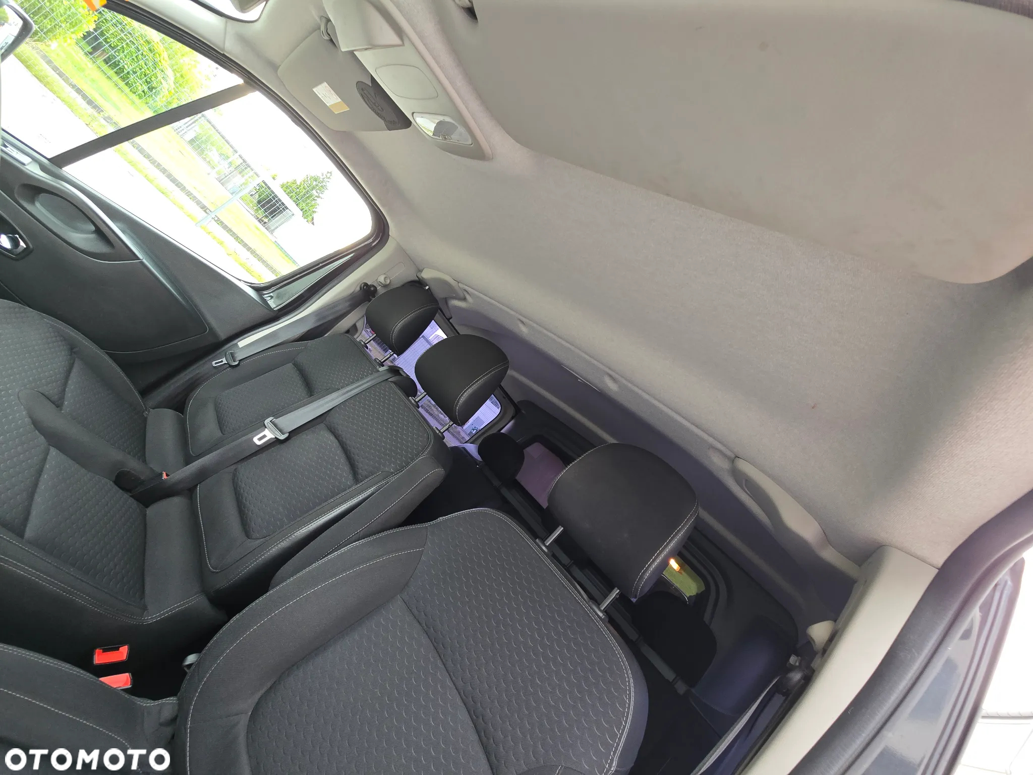 Opel Vivaro L2H1 2,9t Elegance - 33