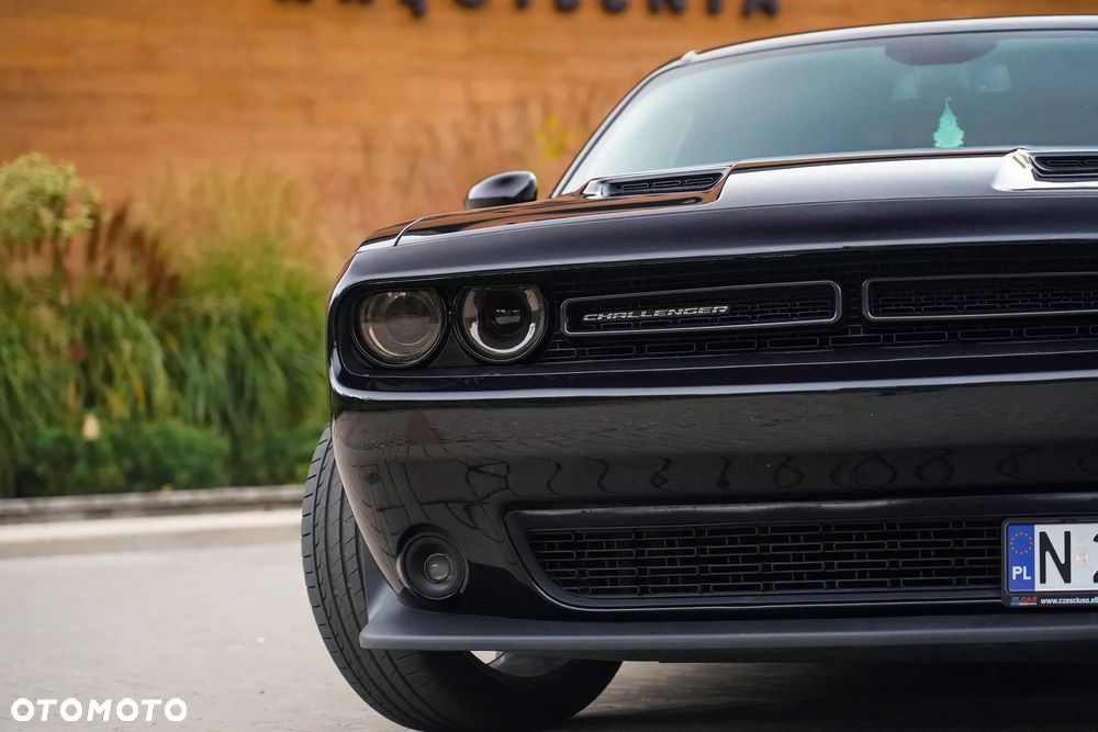 Dodge Challenger 3.6 SXT Plus - 3