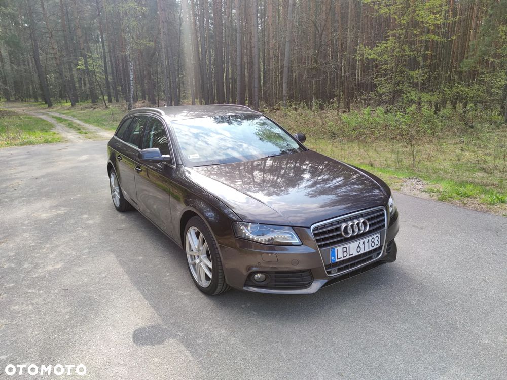 Audi A4 Avant 2.0 TDI DPF Ambiente - 11