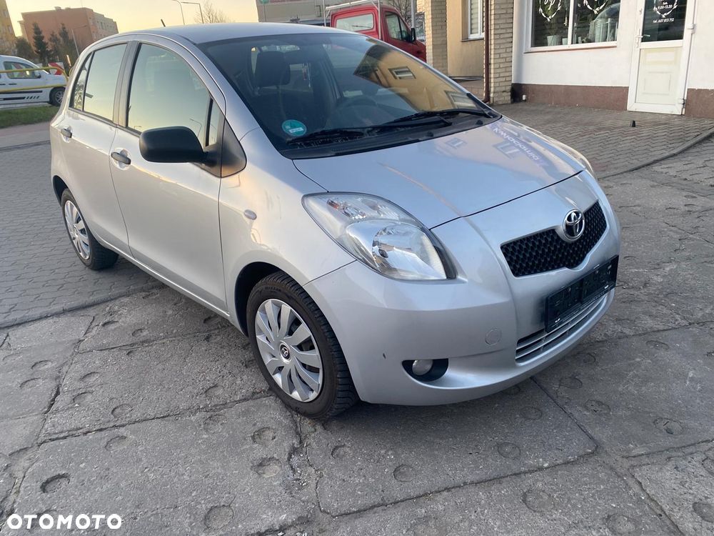 Toyota Yaris 1.3 VVT-i Executive - 9