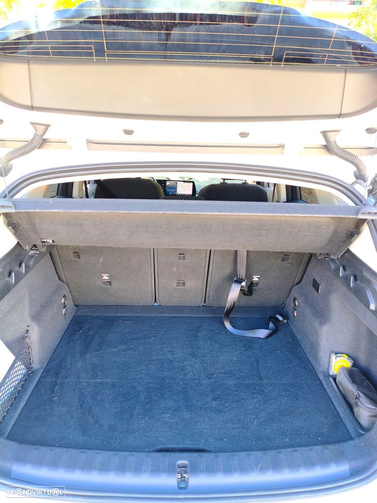 BMW iX1 eDrive20 - 13