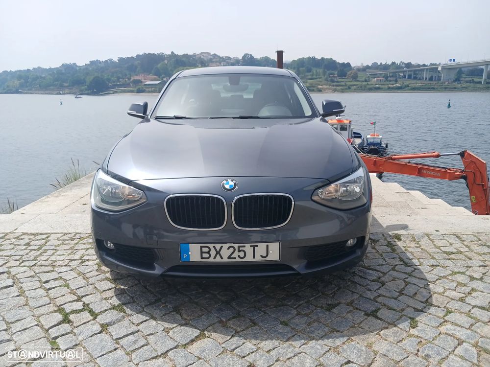 BMW 116 d Sport Line - 2