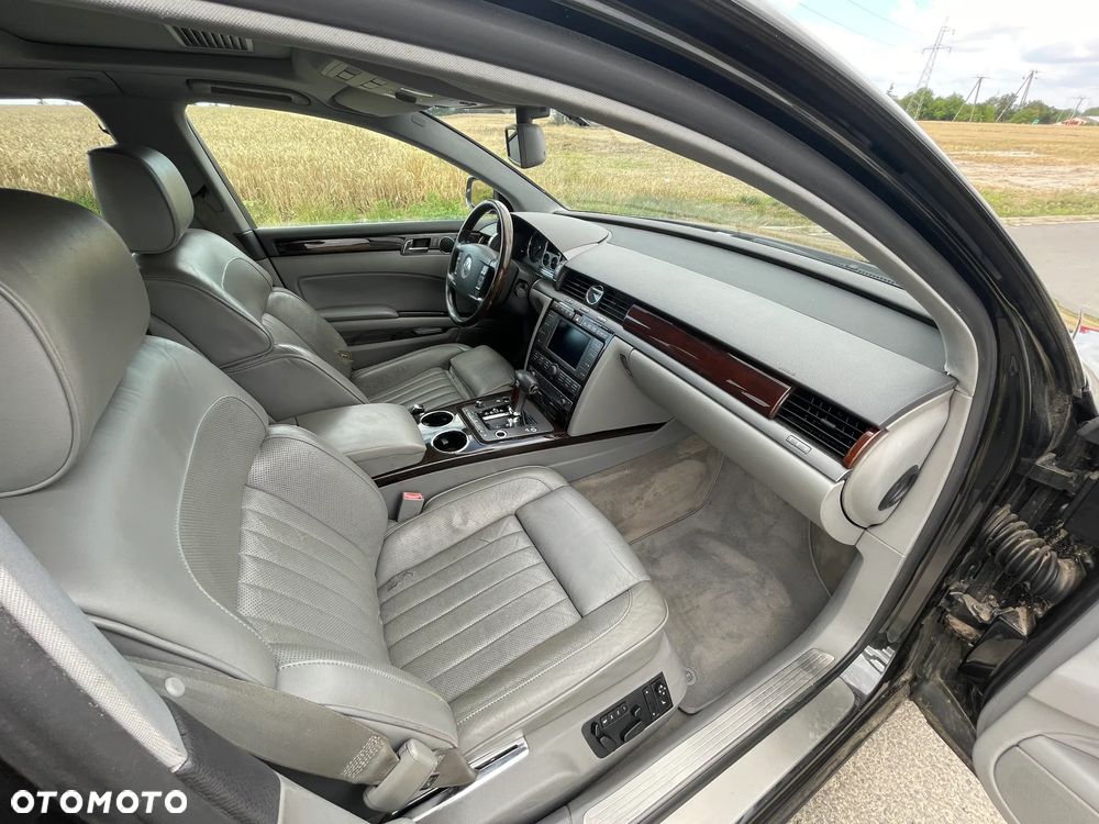 Volkswagen Phaeton 4.2 V8 4Mot (5 os.) - 22