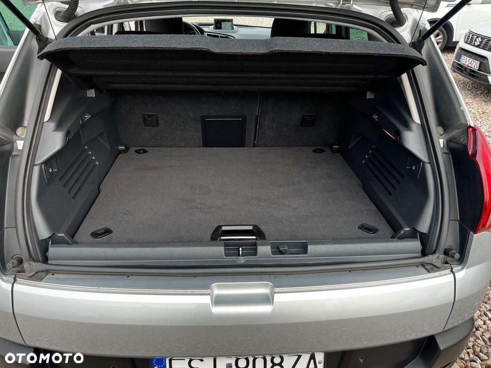 Peugeot 3008 1.6 BlueHDi Allure S&S EAT6 - 26