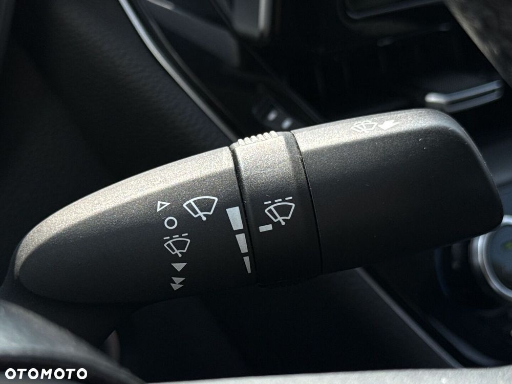 Toyota Corolla 1.8 Hybrid Comfort - 21