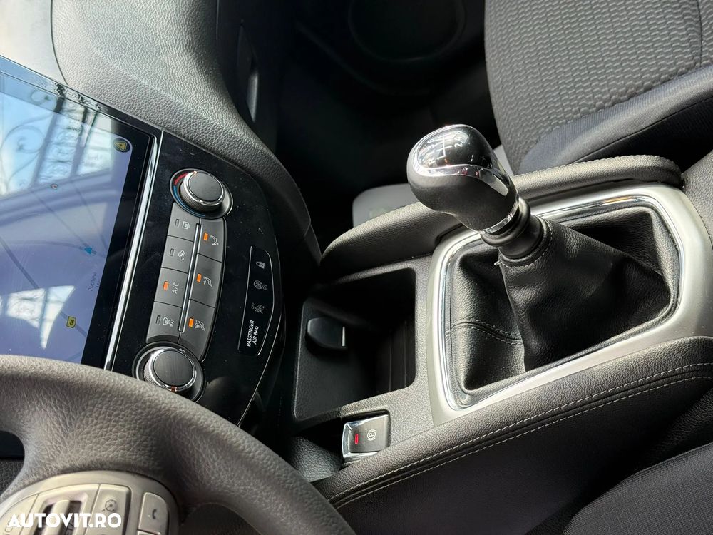 Nissan Qashqai 1.5 DCI N-Connecta - 13