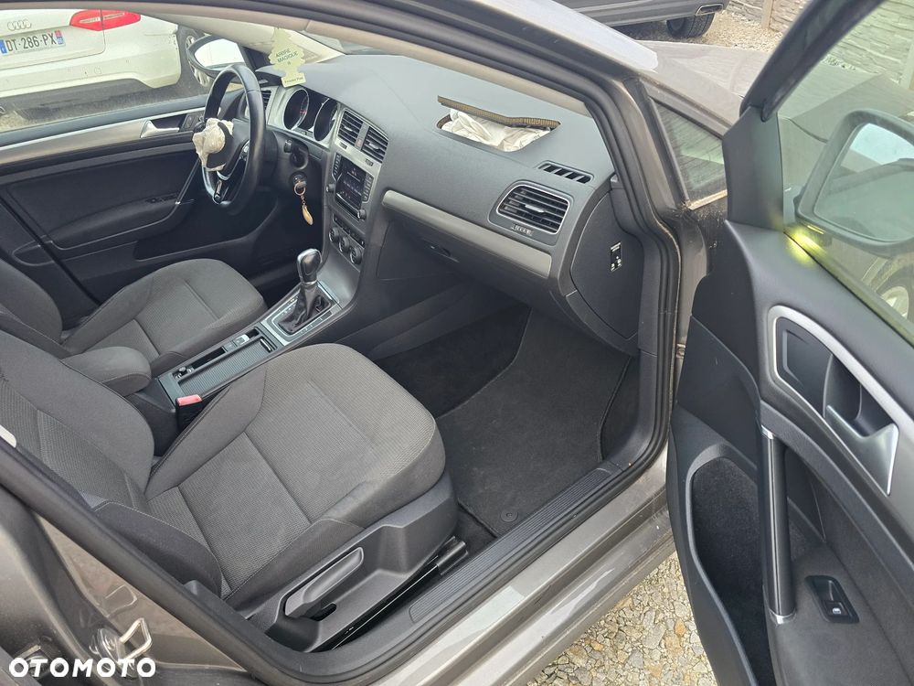 Volkswagen Golf 1.6 TDI BlueMotion Technology DSG Comfortline - 9