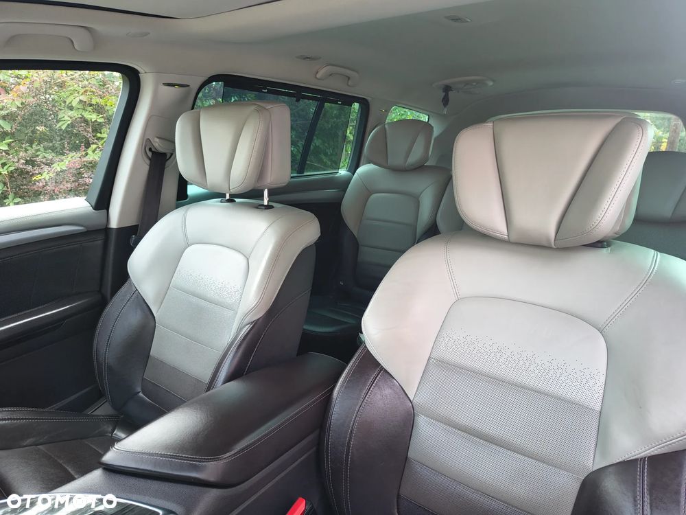 Renault Espace 1.6 dCi Energy Initiale Paris EDC 7os - 12