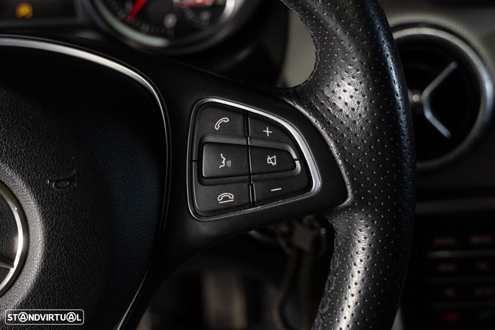 Mercedes-Benz CLA 180 (CDI) d Urban - 16