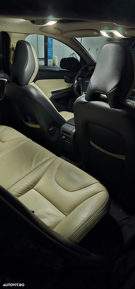 Volvo V60 D3 Geartronic Summum - 12