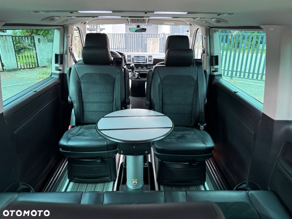 Volkswagen Multivan - 13