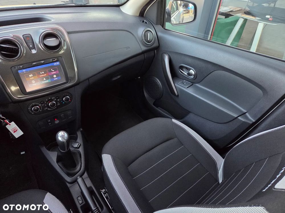 Dacia Logan TCe 90 (S&S) Stepway - 23