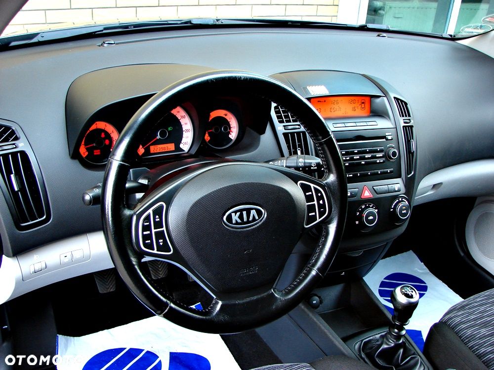 Kia Ceed 1.6 Comfort - 17