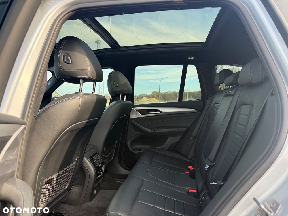 BMW X3 xDrive20i sport - 24