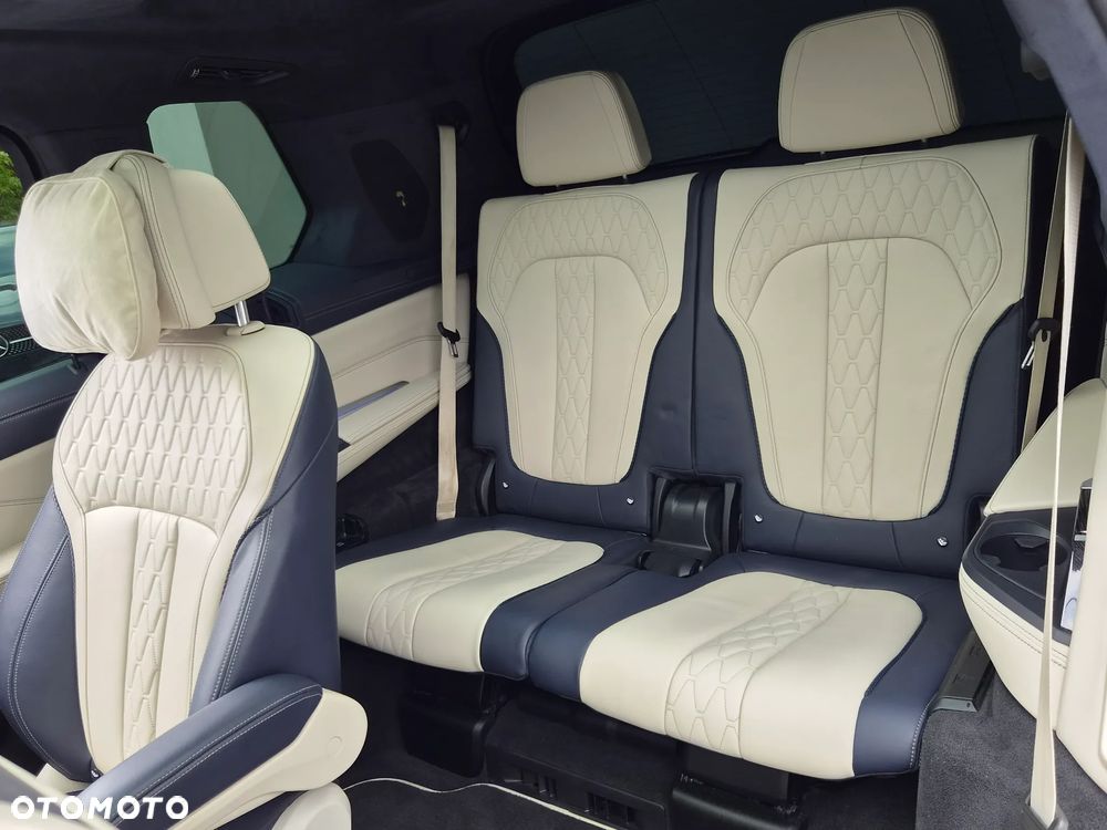 BMW X7 M50d sport - 26