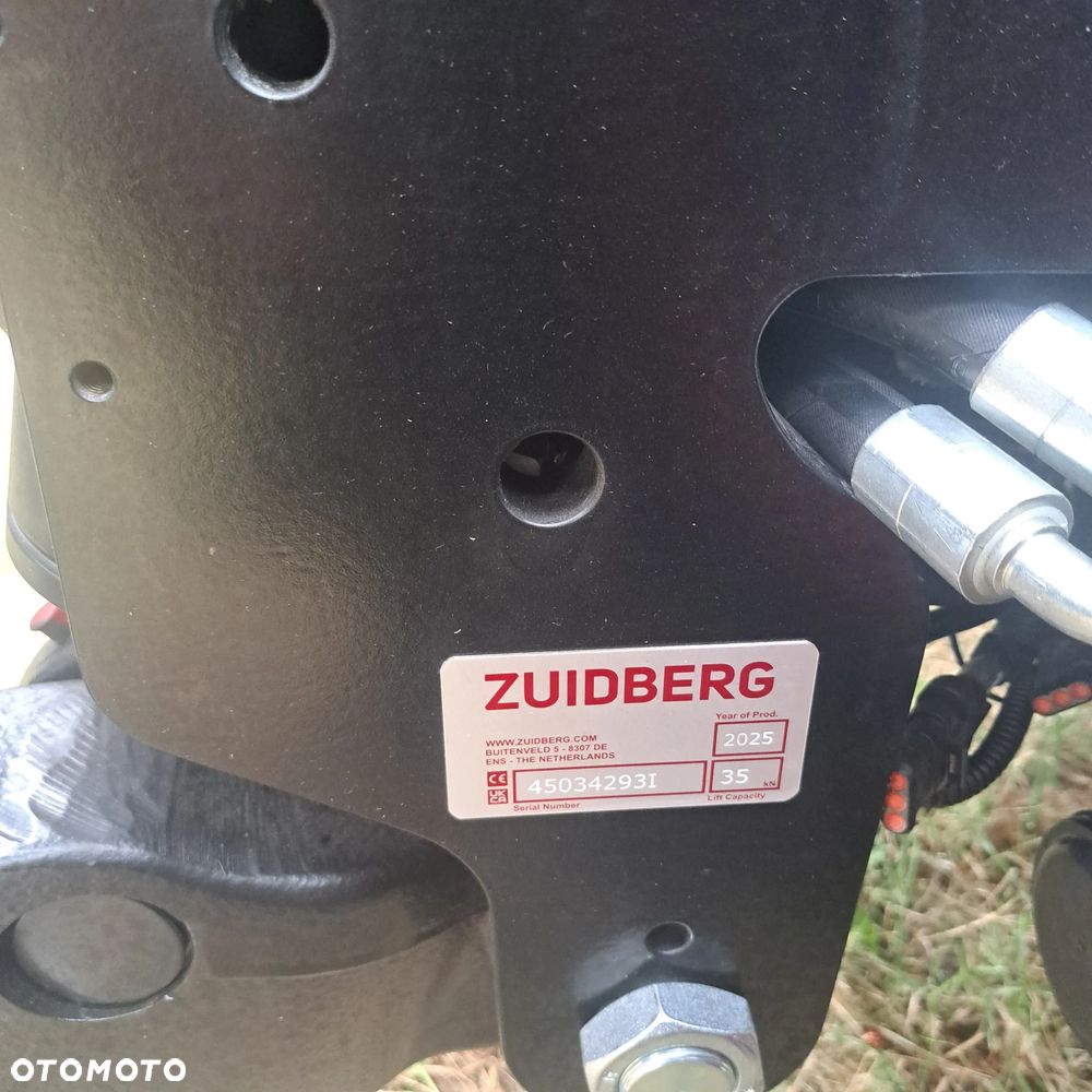 Zetor Seria 6 170 silnik Deutz AG Skrzynia ZF 54+27 biegów . 6 biegów pod obciążeniem - 30